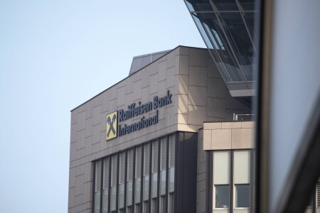 Raiffeisen Bank Internațional, amenințată de SUA cu tăierea accesului la ...